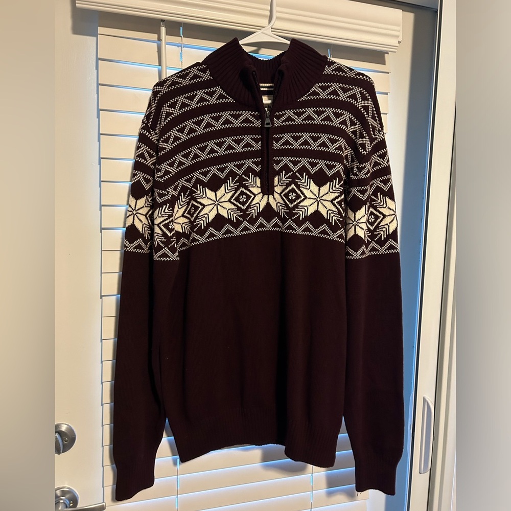 Men’s quarter zip sweater size large